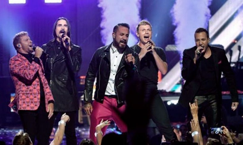 Los Backstreet Boys se preparan para lanzar un disco navideño