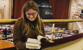 Tiene 15 años y ya escribió tres libros | Agustina Sabio invita a perseguir sueños